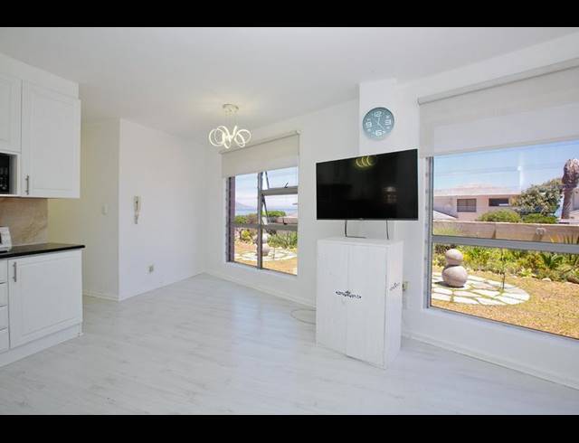 2 BEDROOM APARTMENT FOR SALE IN BLOUBERGSTRAND